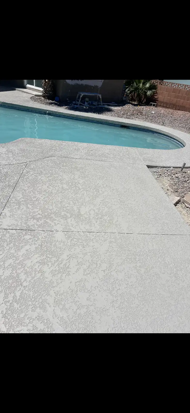 Cool-Deck Pool Surround